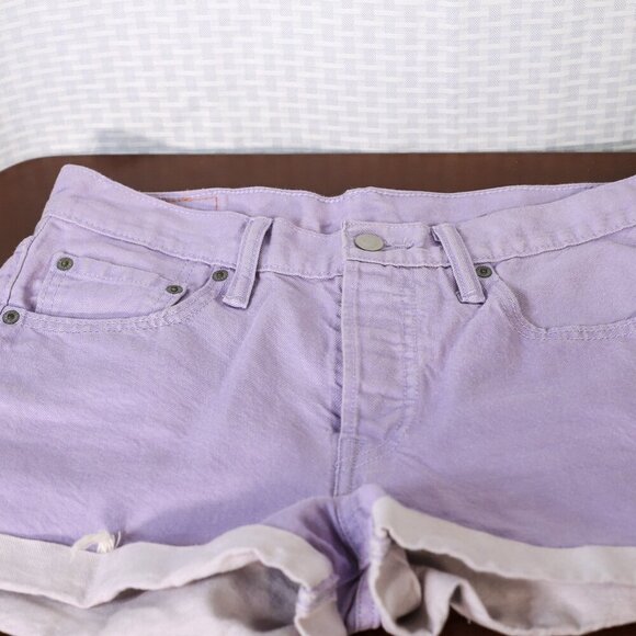Womens Size 28 Levis 501 Denim Shorts Pastel Purple Button Fly Mid Rise Cuffed - Picture 1 of 10